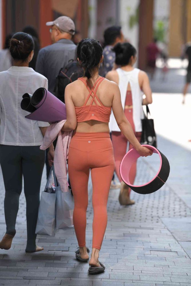 练瑜伽的姑娘【176P】04028-嘿图库