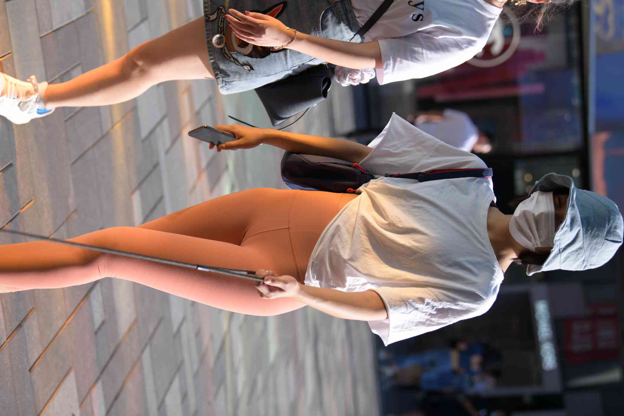 图片[2]-【免费】遛狗的瑜伽裤女人【60P】04031-嘿图库