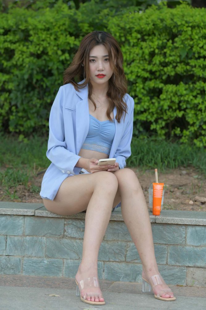 白色热裤女孩【1133P】J1680-嘿图库