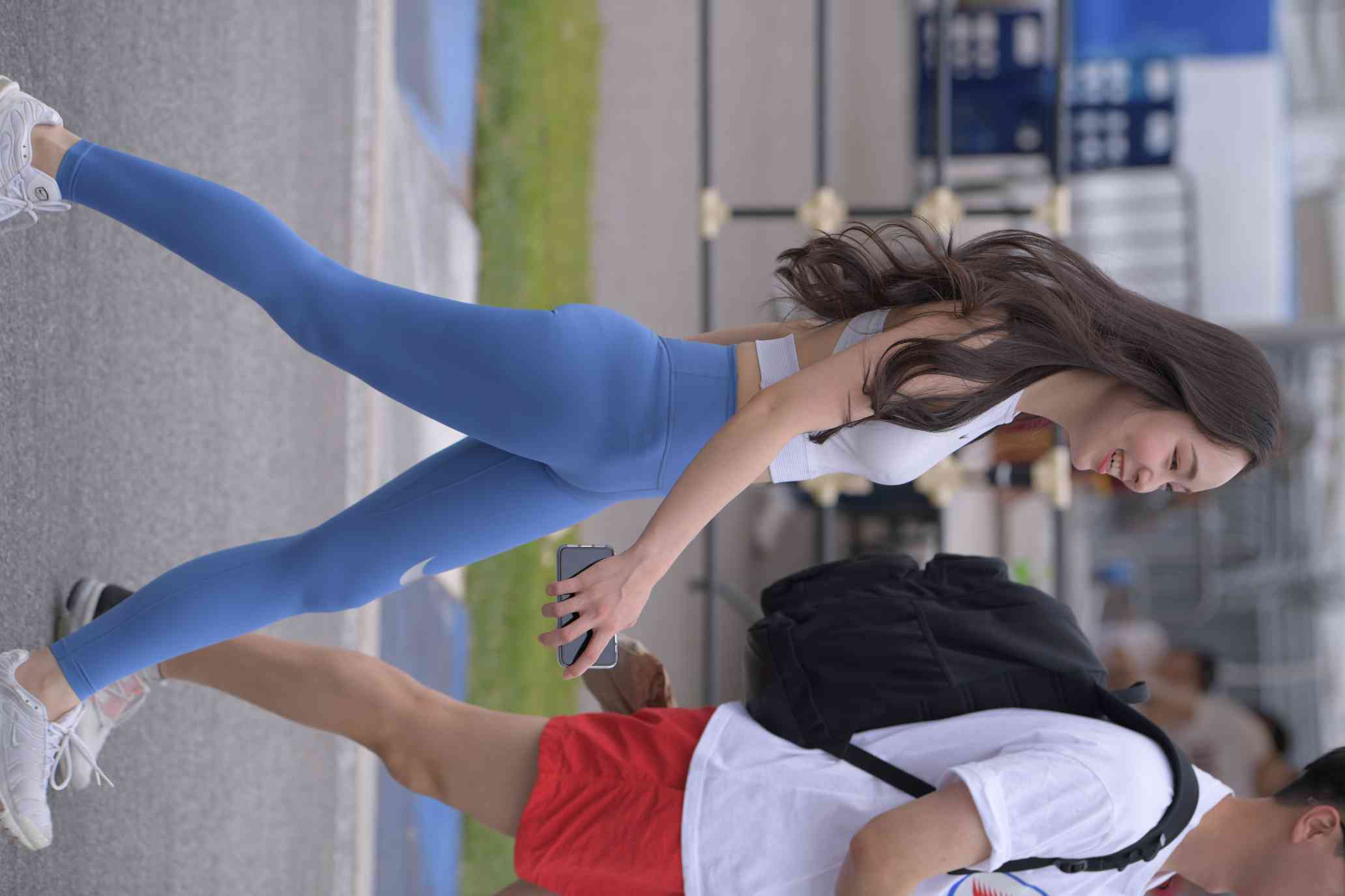 图片[4]-陪男朋友逛街的瑜伽裤女孩【74P】04034-嘿图库