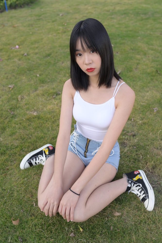 J0902 486P18V-15.3GB-嘿图库