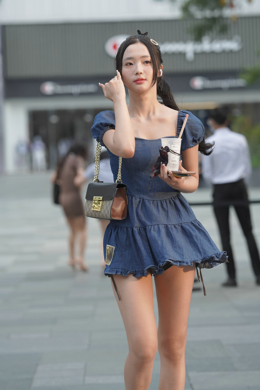 图片[1]-J3654 240P-2.74GB-嘿图库