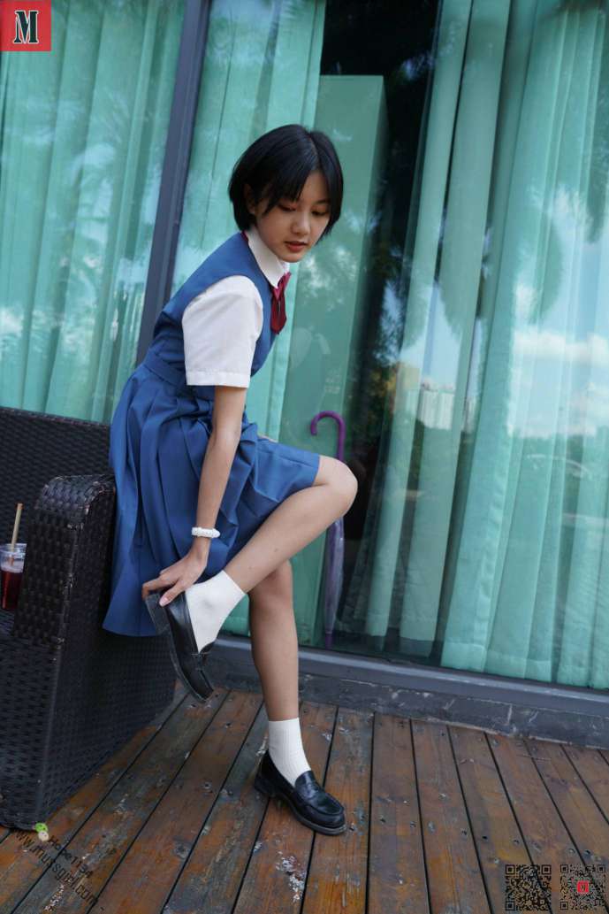 图片[6]-一副学生模样的短发姑娘【112P】20023-嘿图库