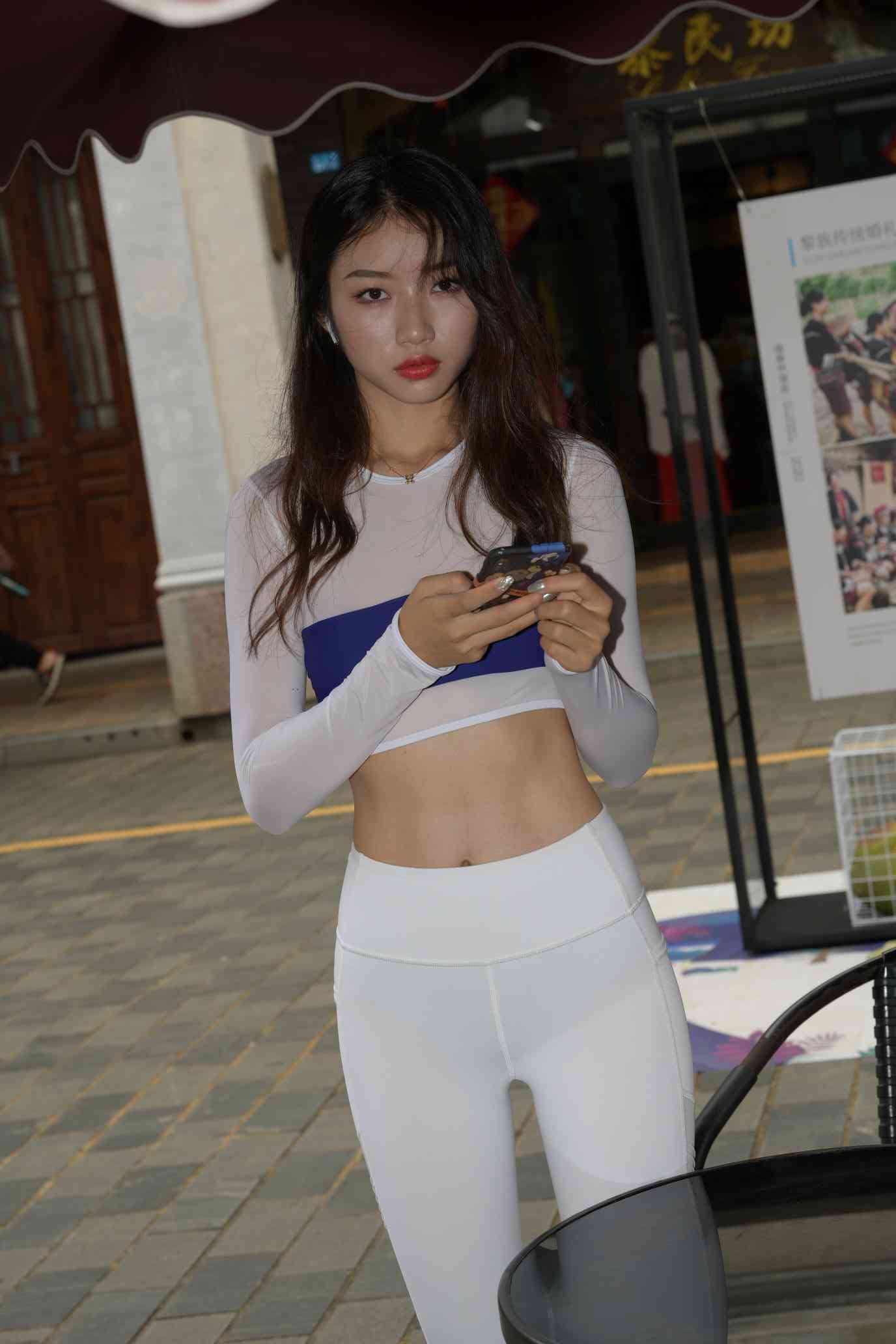 图片[3]-白色瑜伽裤好身材女孩【530P】04041-嘿图库