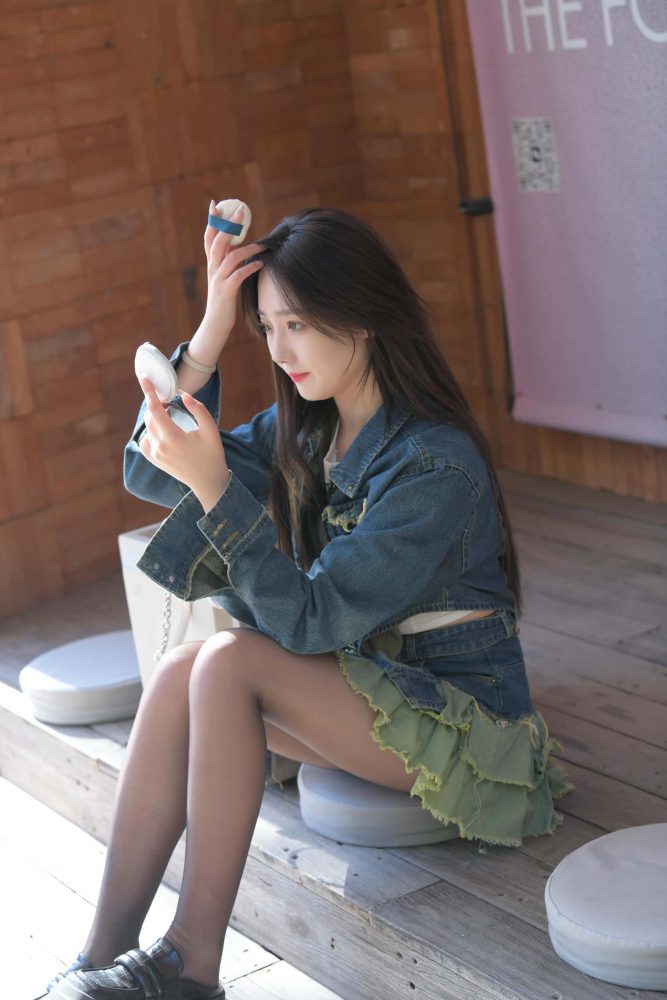 黑丝牛仔裙妹子，长得太标志了【750P】J3414-嘿图库