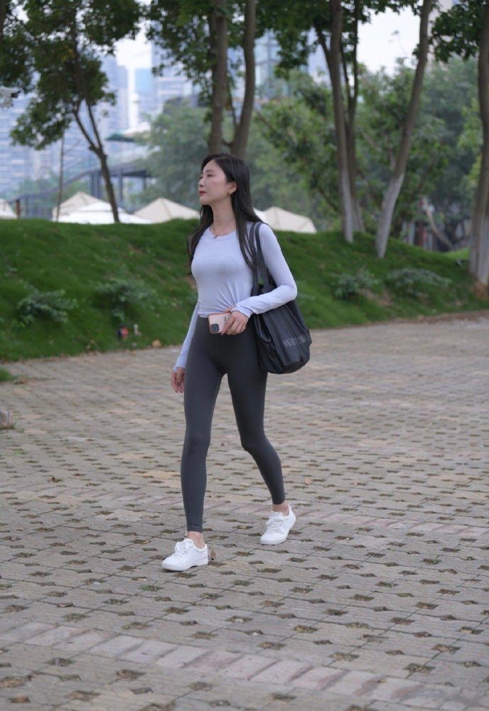 图片[2]-荡秋千的瑜伽裤女孩J2135 588P1V-20.8GB-嘿图库