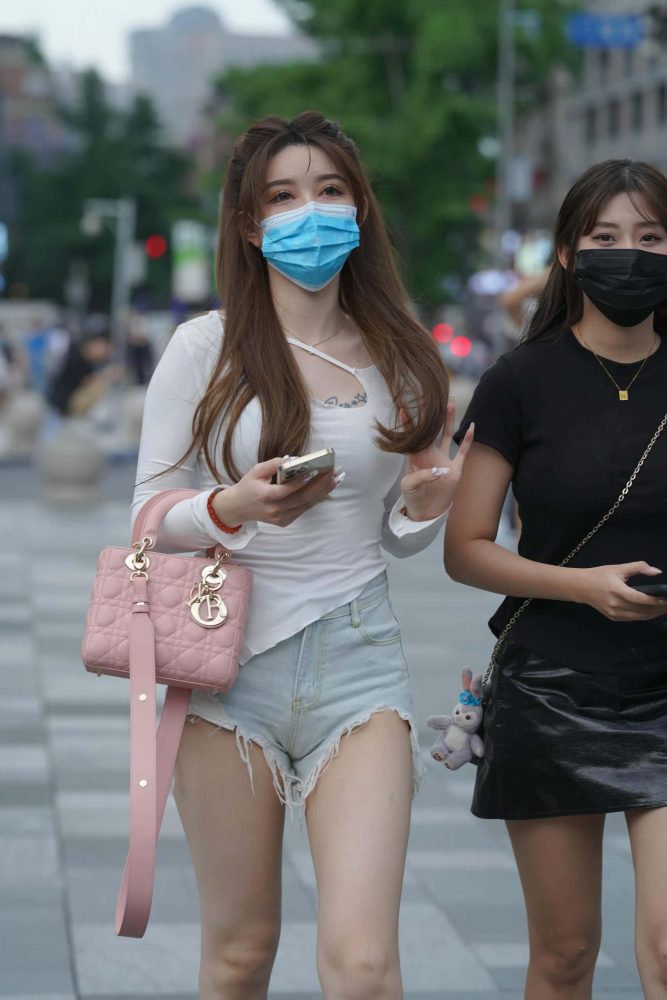 破洞牛仔短裤女孩【217P】J2994-嘿图库