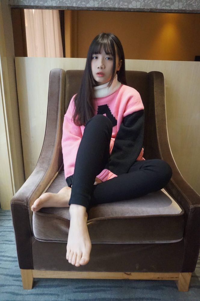 齐刘海的长发女孩【70P】20016-嘿图库