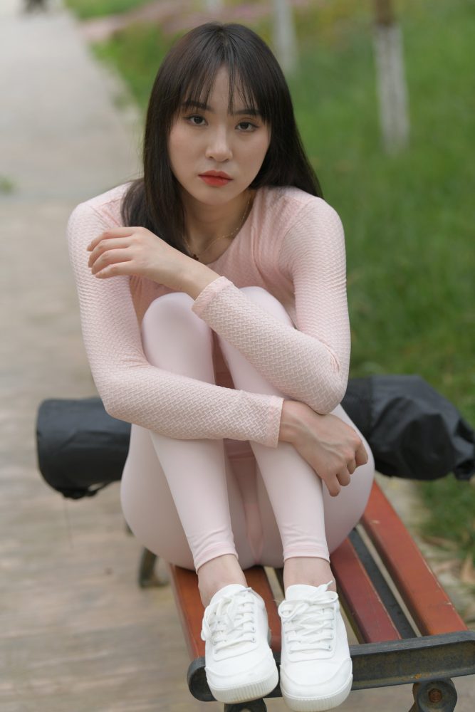 图片[1]-粉粉的瑜伽裤女孩太可爱了 J2090 854P1V-30.4GB-嘿图库