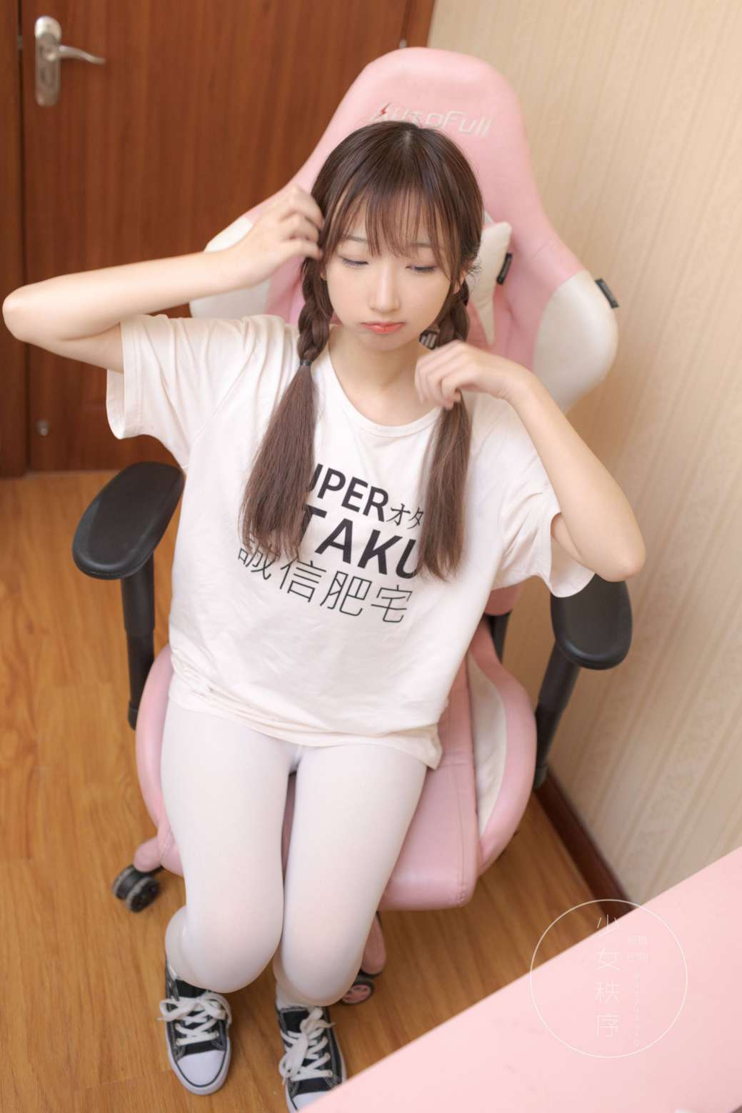 图片[2]-喜欢玩电竞的双马尾粉红女孩【65P】20026-嘿图库