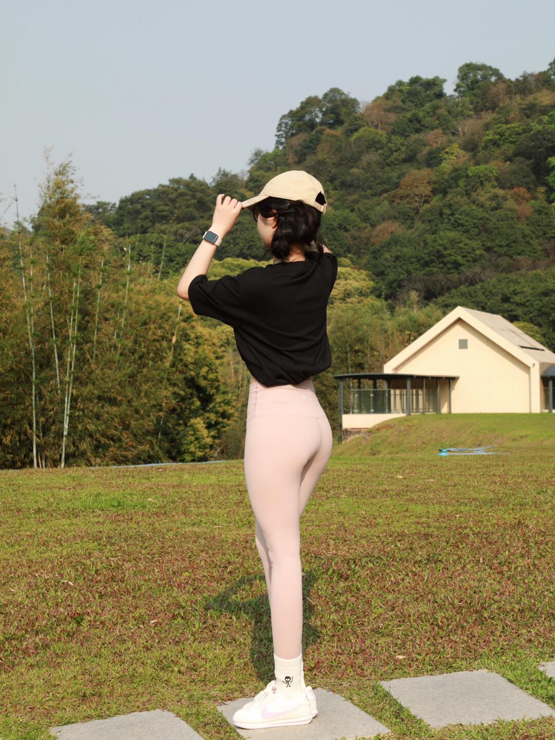 图片[2]-喜欢瑜伽的阳光快乐女孩【135P】04042-嘿图库