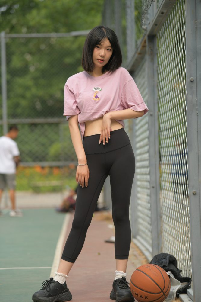 图片[3]-穿瑜伽裤打篮球的大三女孩J2198 463P1V-18.6GB-嘿图库