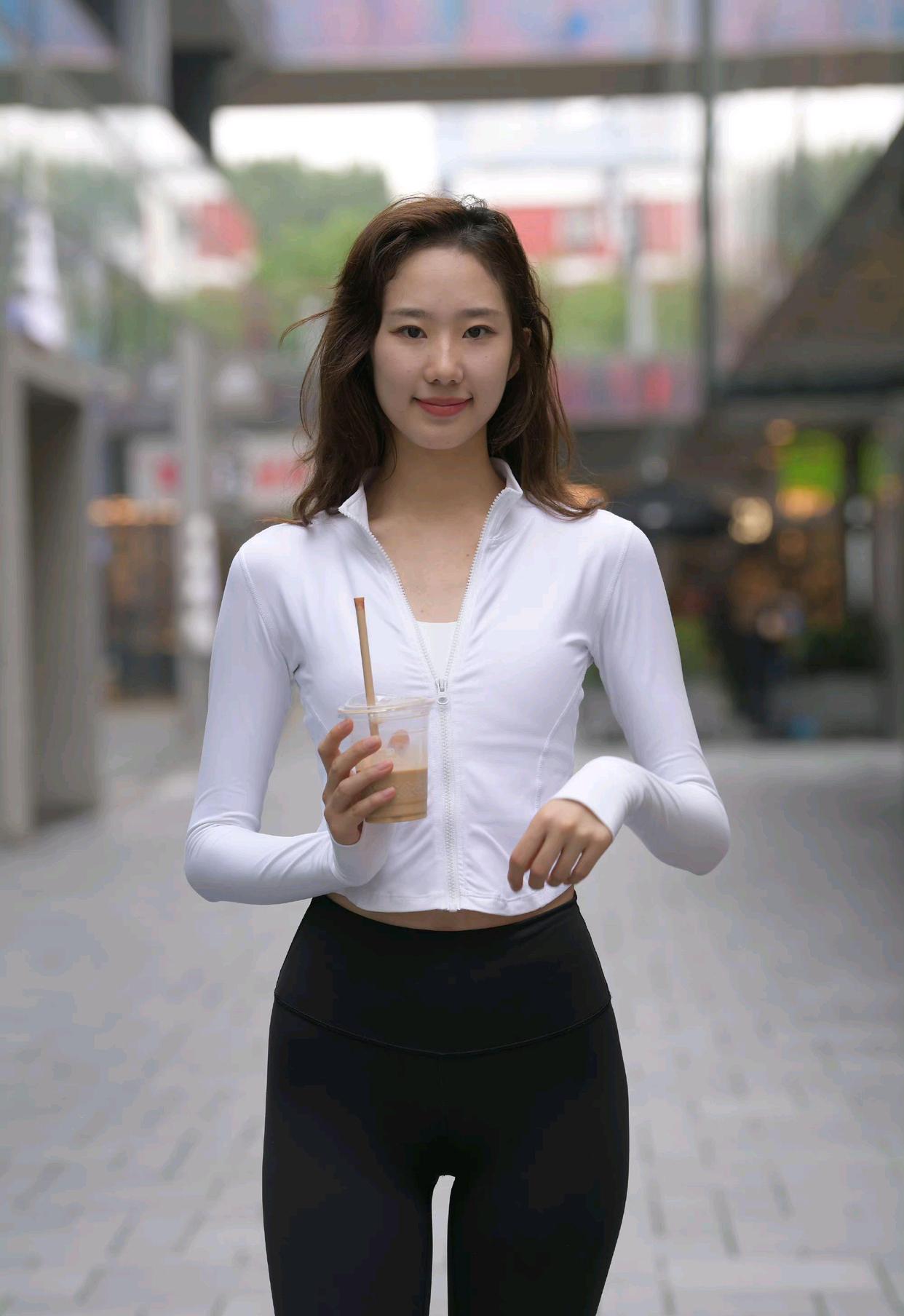 图片[2]-像刘亦菲的黑色瑜伽裤女孩J2237 340P1V-14.8GB-嘿图库