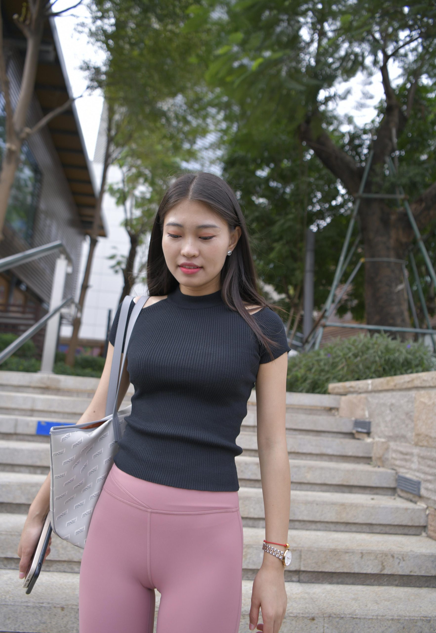 图片[2]-走在街头的瑜伽裤小女人 J1530 213P1V-9.18GB-嘿图库