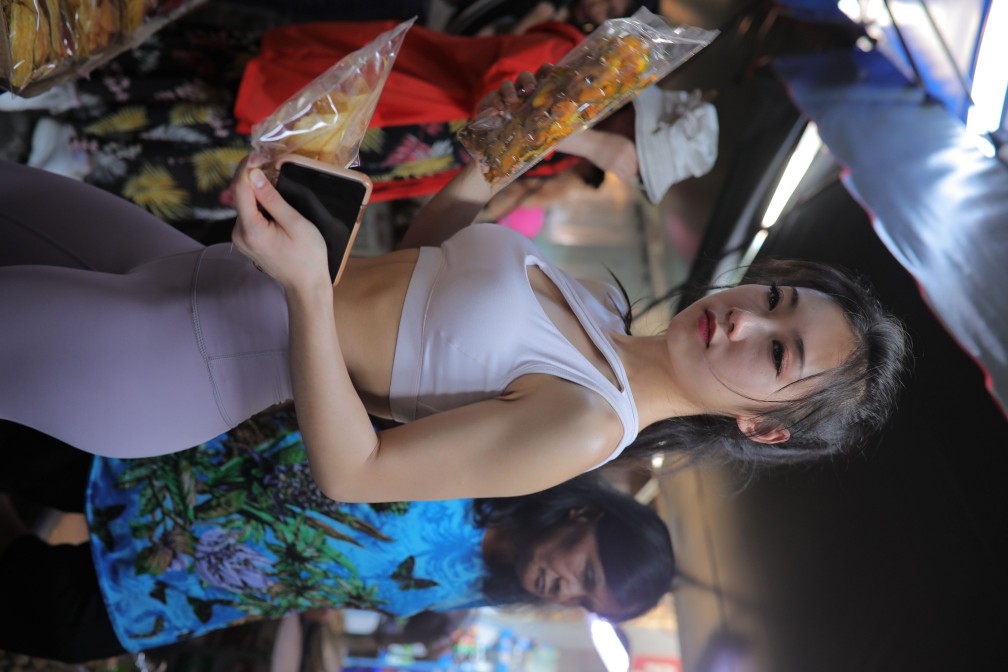 图片[6]-逛街的马尾辫瑜伽老师【556P】00016-嘿图库