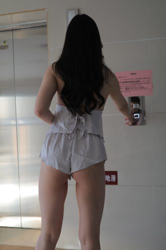 图片[4]-非常有女人味的热裤姑娘【228P】0007-嘿图库