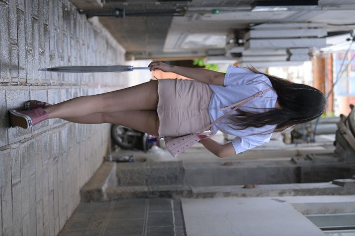 非常清纯甜美的短裙姑娘在逛街【458P】00052-嘿图库