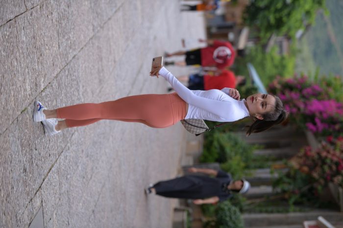 橙色瑜伽裤的高马尾姑娘【615P】00051-嘿图库