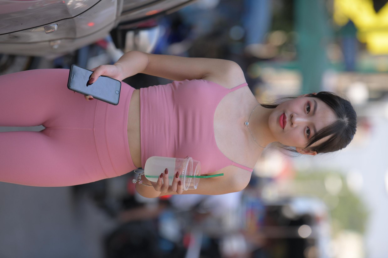 图片[5]-粉色的甜美瑜伽裤女孩在逛街【372P】00057-嘿图库