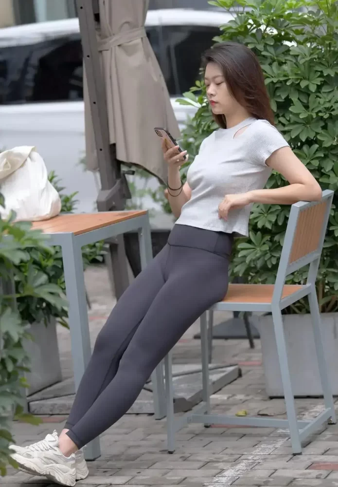 图片[4]-黑色瑜伽裤靓丽女孩J2200 905P1V-30.5GB-嘿图库