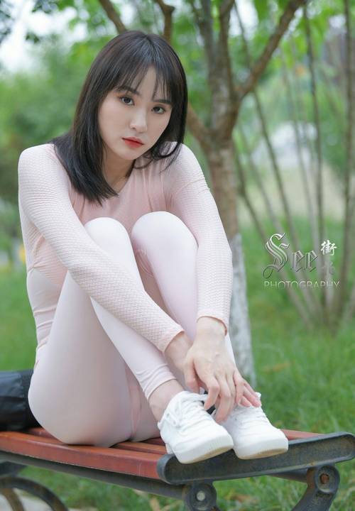 图片[2]-粉粉的瑜伽裤女孩太可爱了 J2090 854P1V-30.4GB-嘿图库