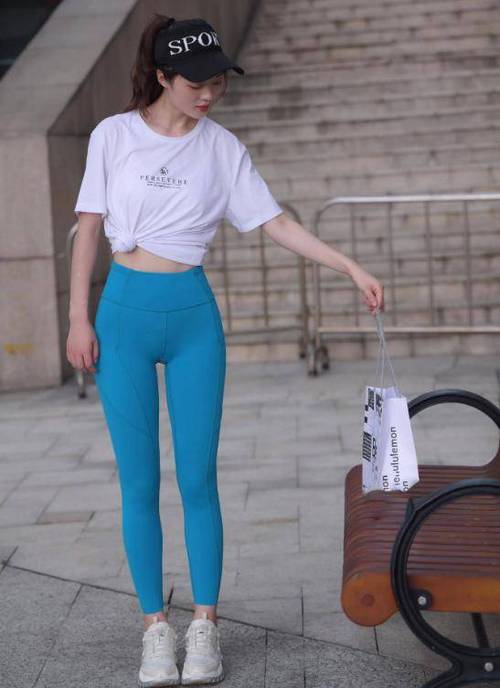 图片[3]-蓝色瑜伽裤阳光女孩J2095 611P1V-21.8GB-嘿图库