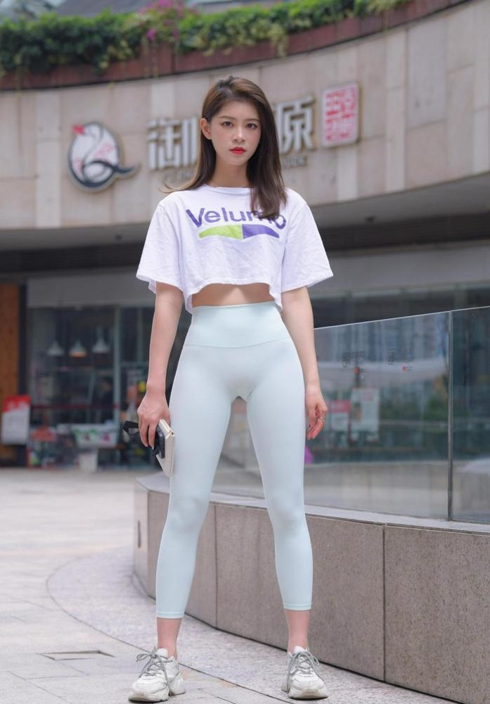 图片[1]-这个瑜伽裤女孩真的很漂亮 J1960 815P1V-28.9GB-嘿图库