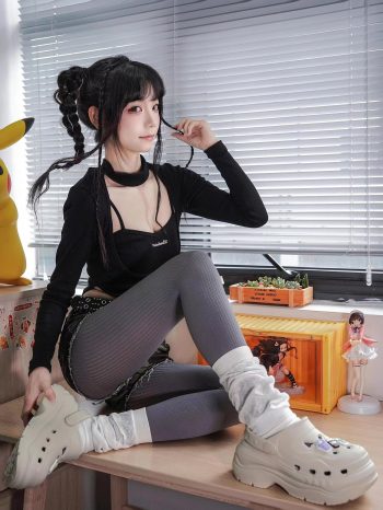 图片[9]-牛仔热裤+灰丝姑娘玩自拍-嘿图库