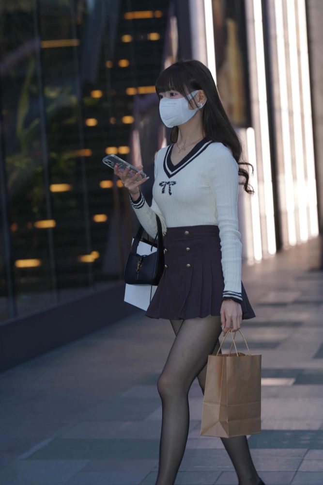 戴口罩的娇小短裙妹子【246P】C6142-嘿图库