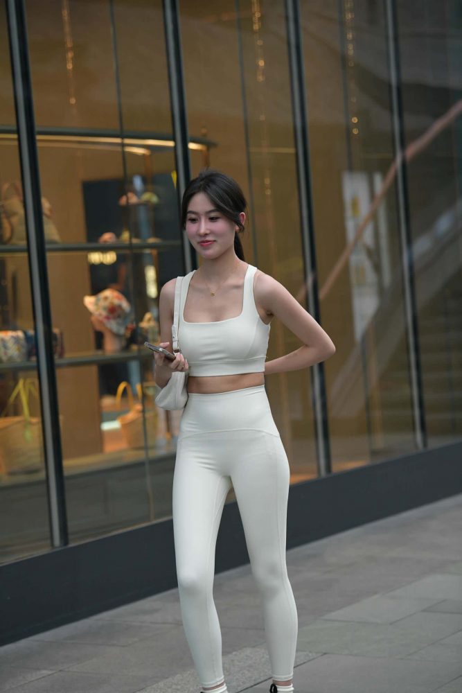 白色瑜伽裤女孩【212P】J8076-嘿图库