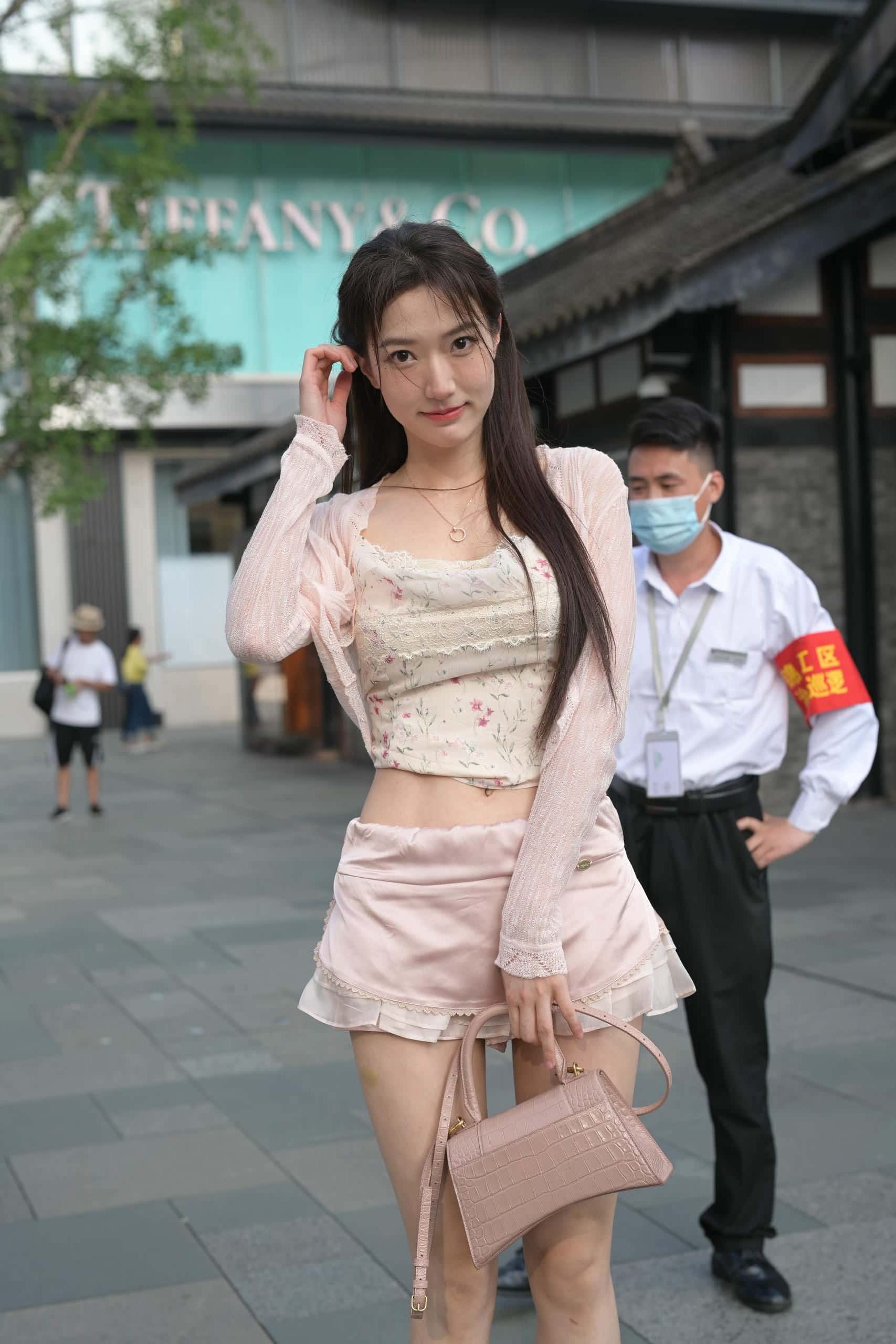 图片[2]-穿蕾丝蛋糕裙的粉色系少女【131P】J7577-嘿图库