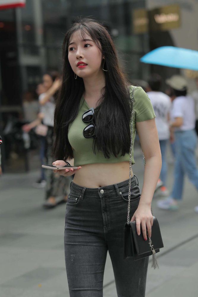 甜美靓丽牛仔裤女孩 【106P】J4144-嘿图库