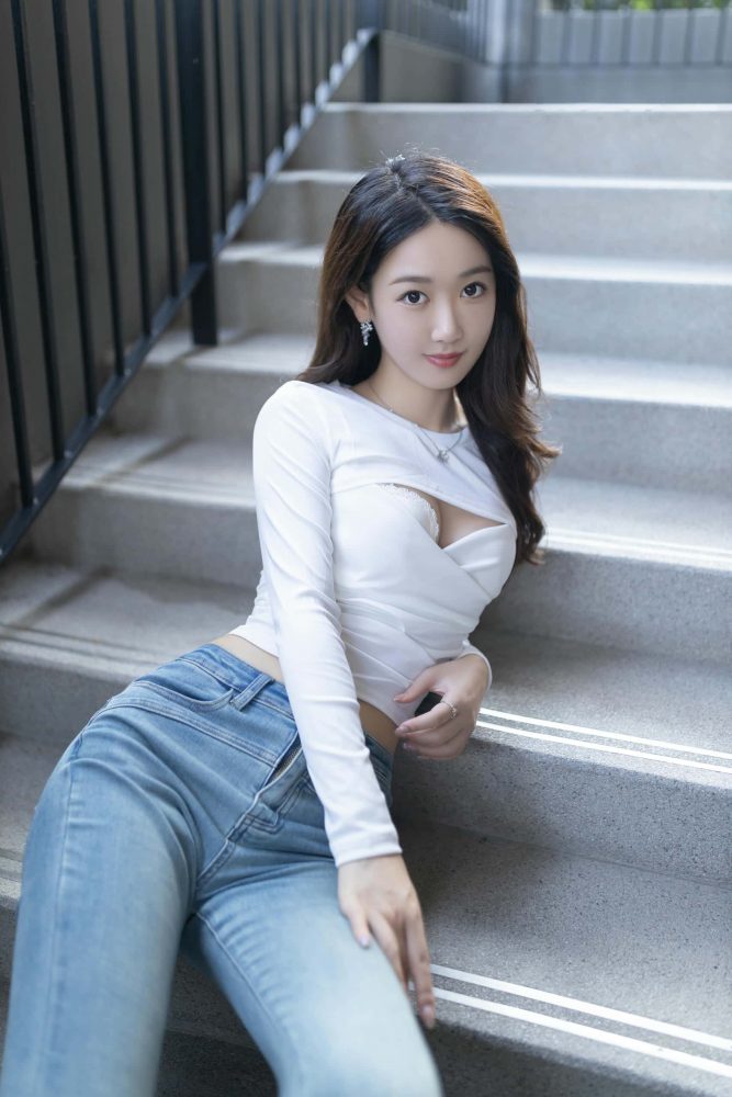 唐安琪 - 户外牛仔裤写真 【40P】P25226-嘿图库