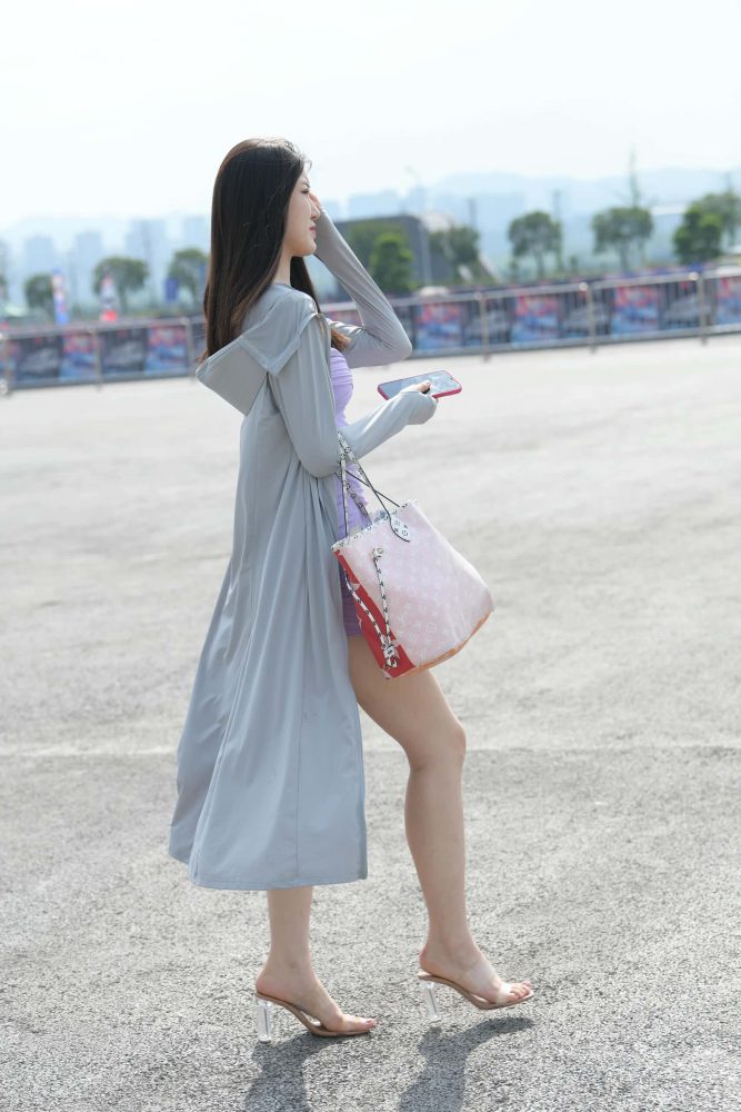 迷人紫色修身裙【64P】P8258-嘿图库