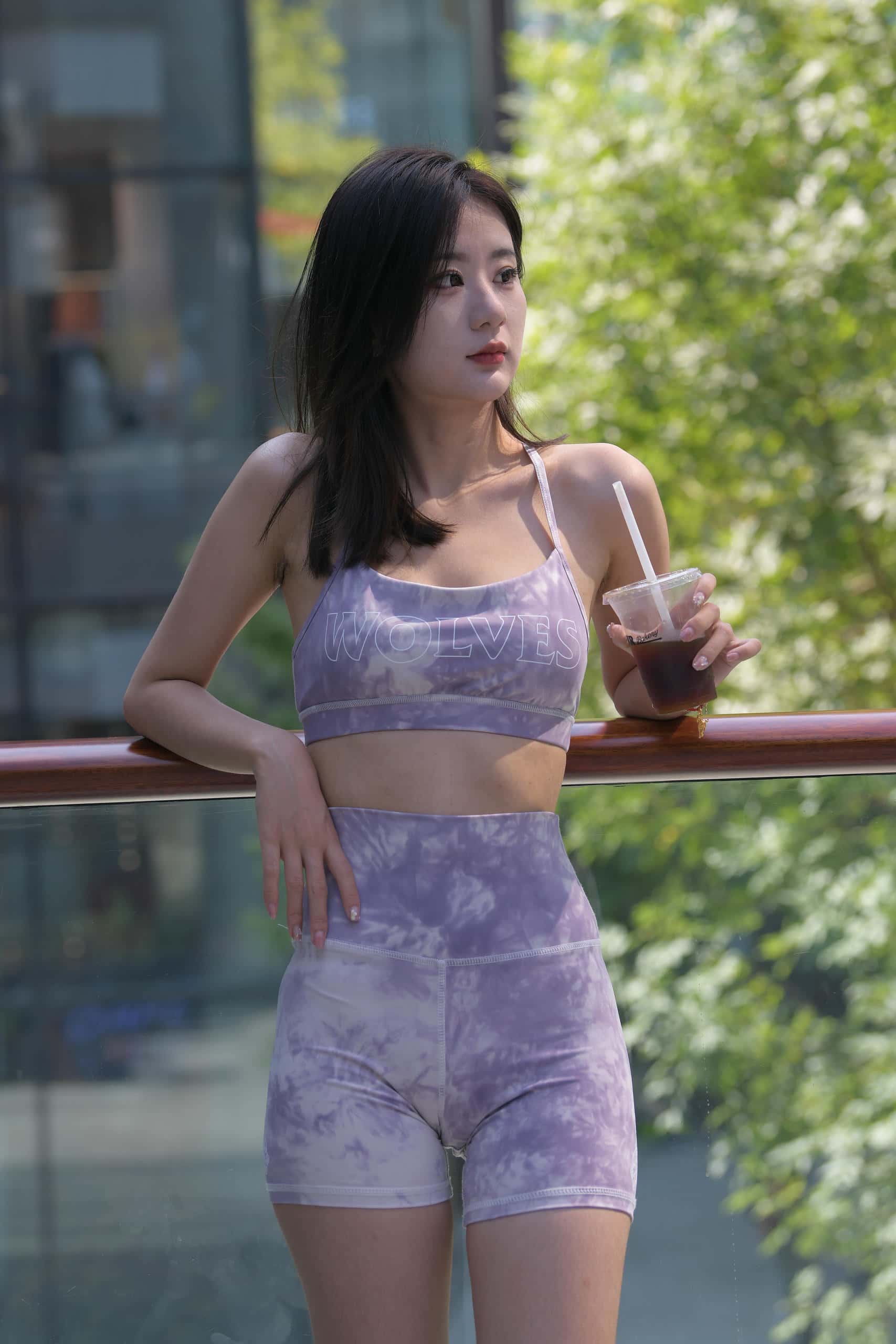 图片[3]-紫粉扎染紧身短裤美眉 【648P】J8295-嘿图库