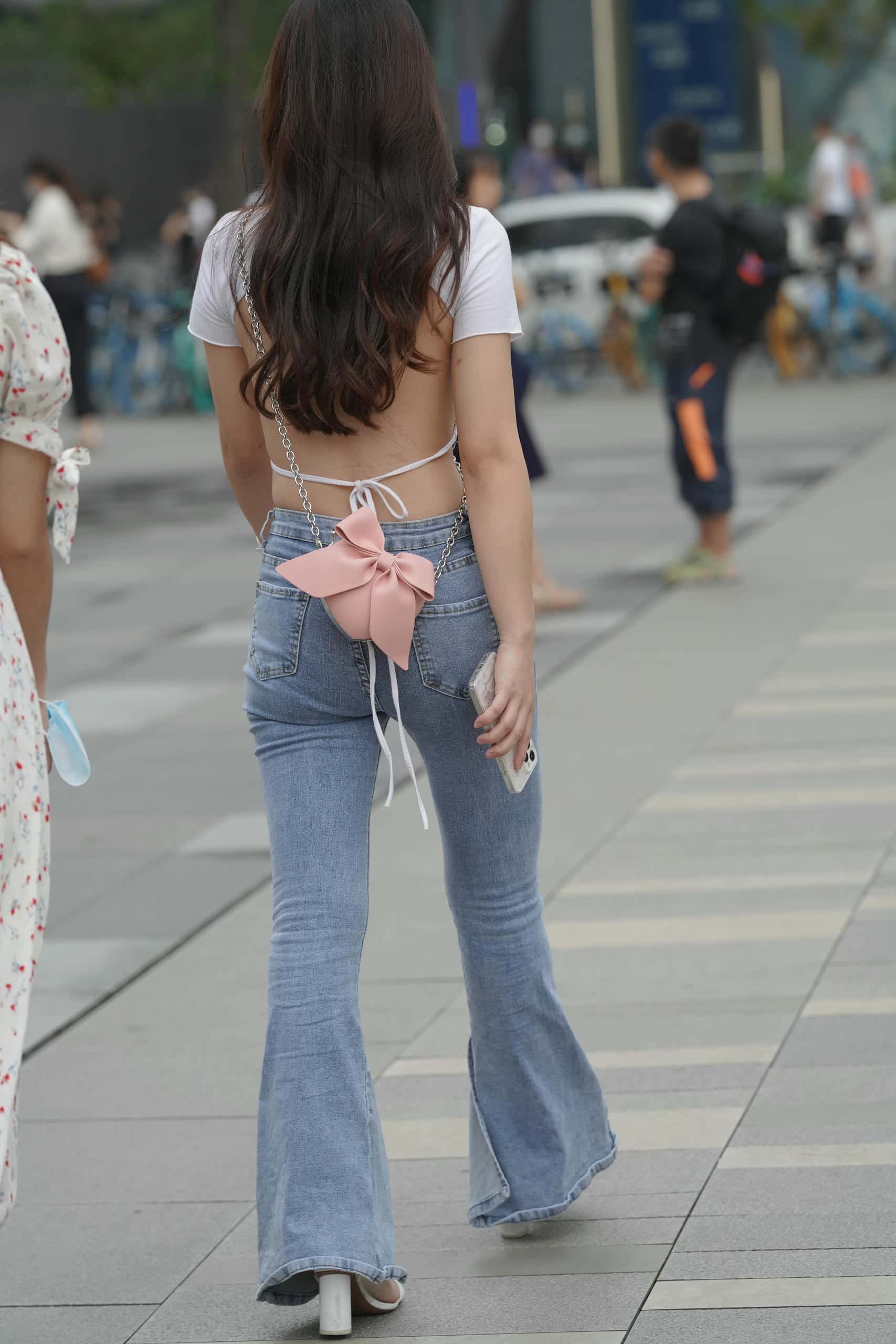 图片[4]-爱笑的蓝色紧身牛仔裤妹子【137P】P0220-嘿图库