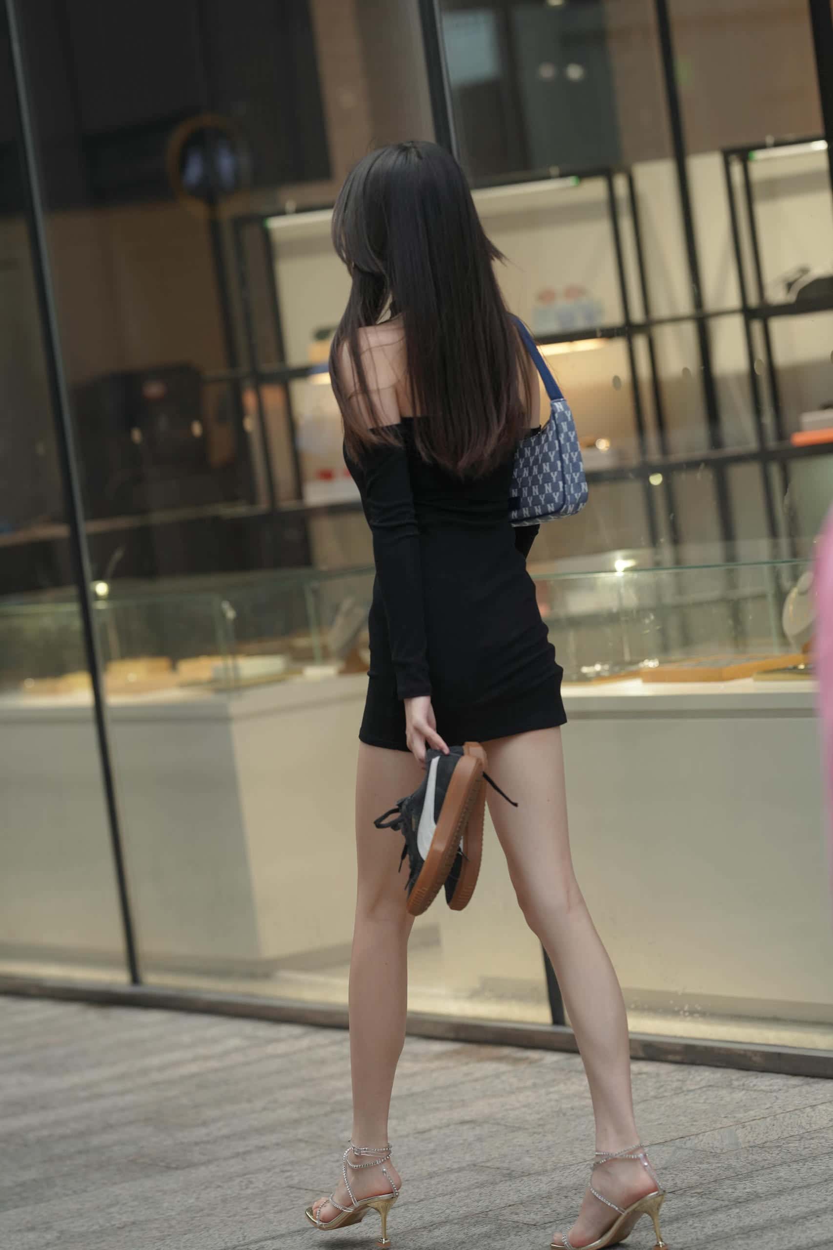 P0307 简约黑裙【75P】1.07GB-小春日